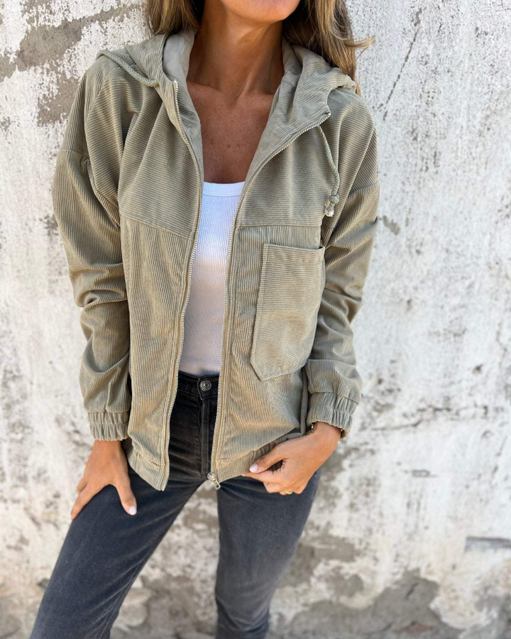 Runa | Soft jacket with hood and zipper